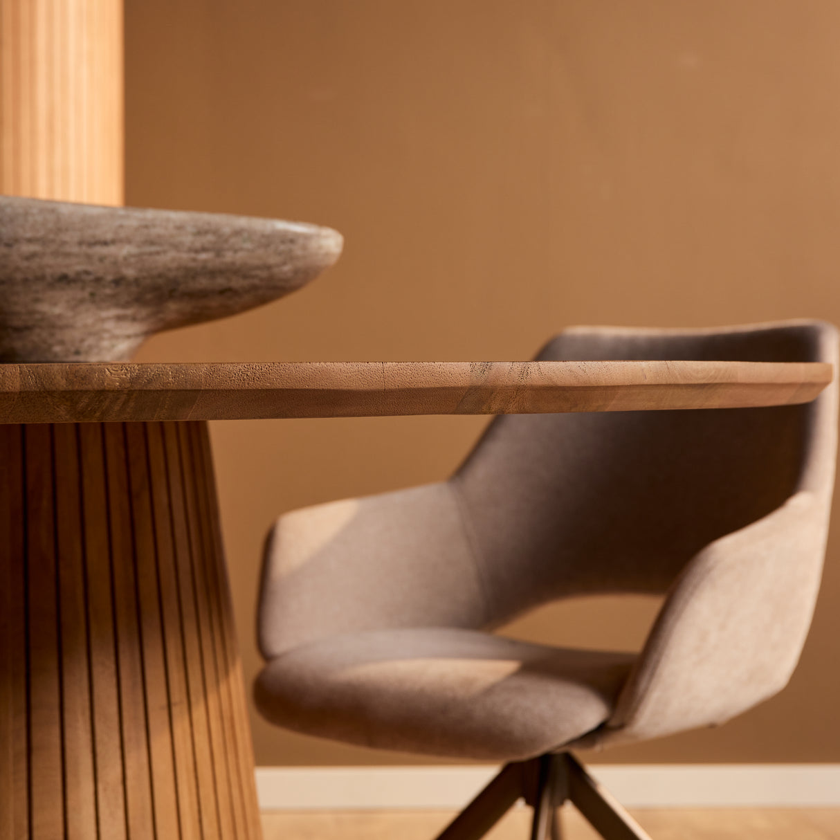Ovale Eettafel - Naturel Mangohout - 210 cm - Design Lattenpoot