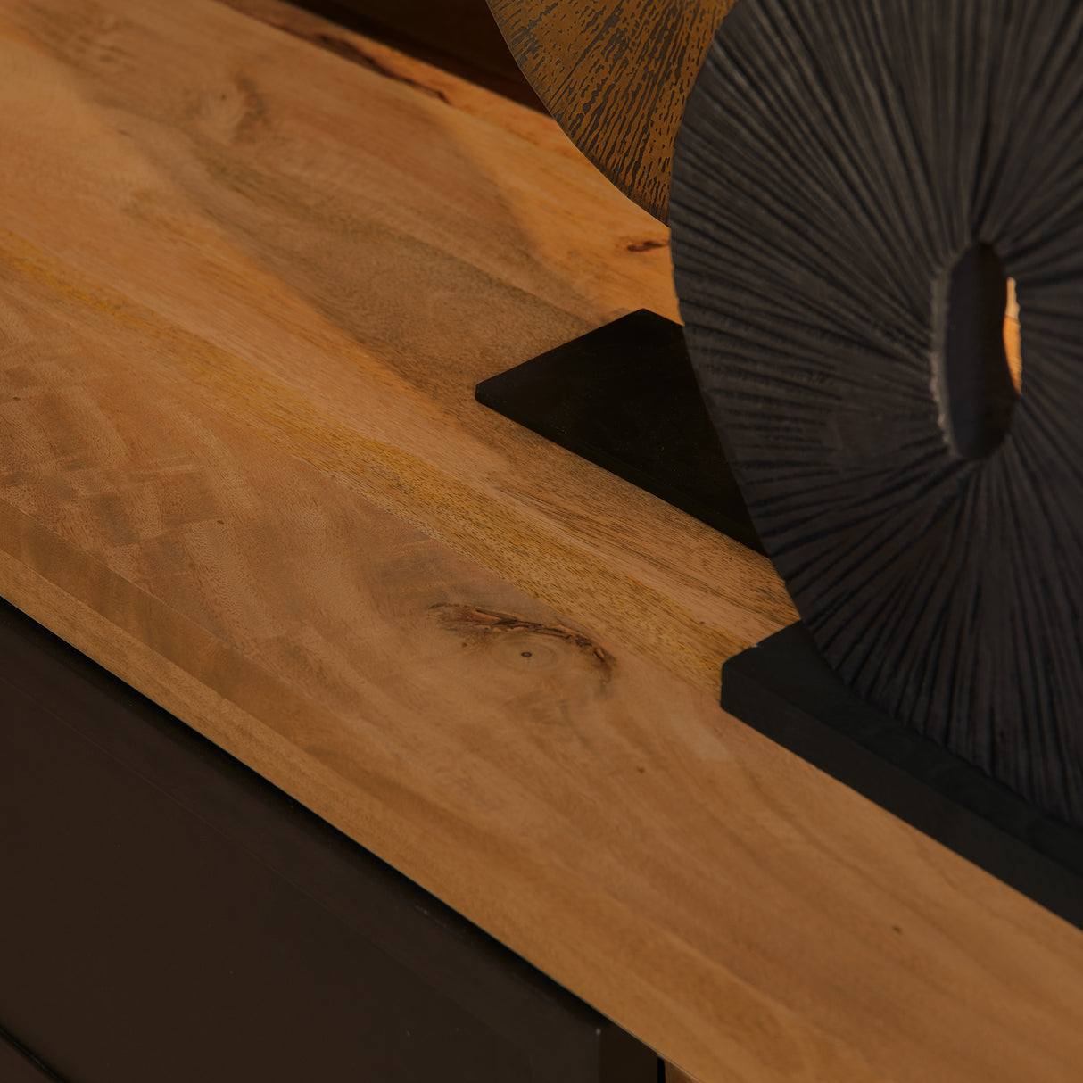 Dressoir Mangohout Natural - 210 cm - 3 Deuren & 3 Lades - Greeploos