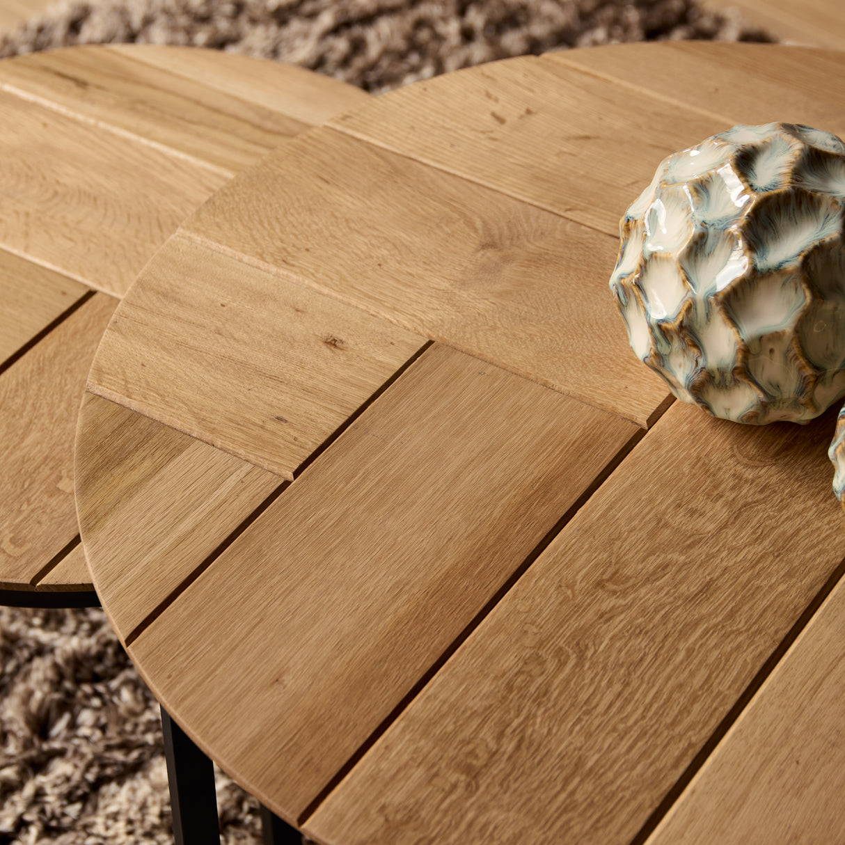 Ronde Salontafel Set Naturel Eikenhout - 70 cm & 50 cm - Zwart Metalen Onderstel