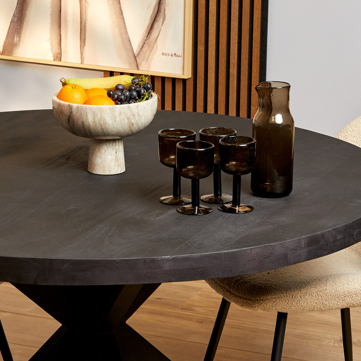 Ronde eettafel - Zwart - Mangohout - 130 cm - Matrixpoot