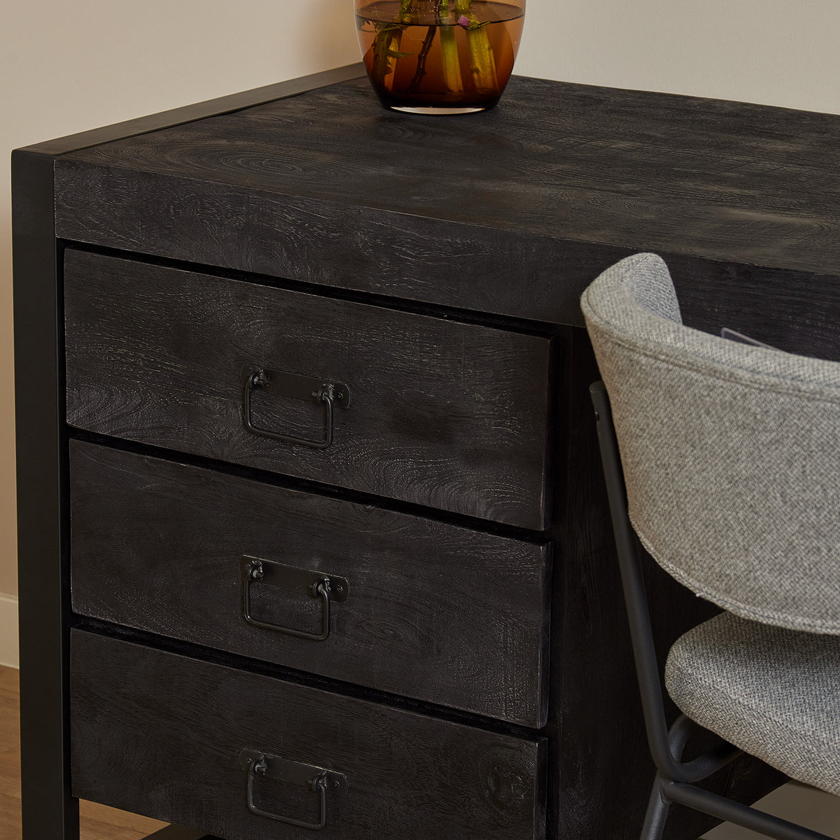Bureau - Zwart - Mangohout - Metaal - 145 cm - 3 lades