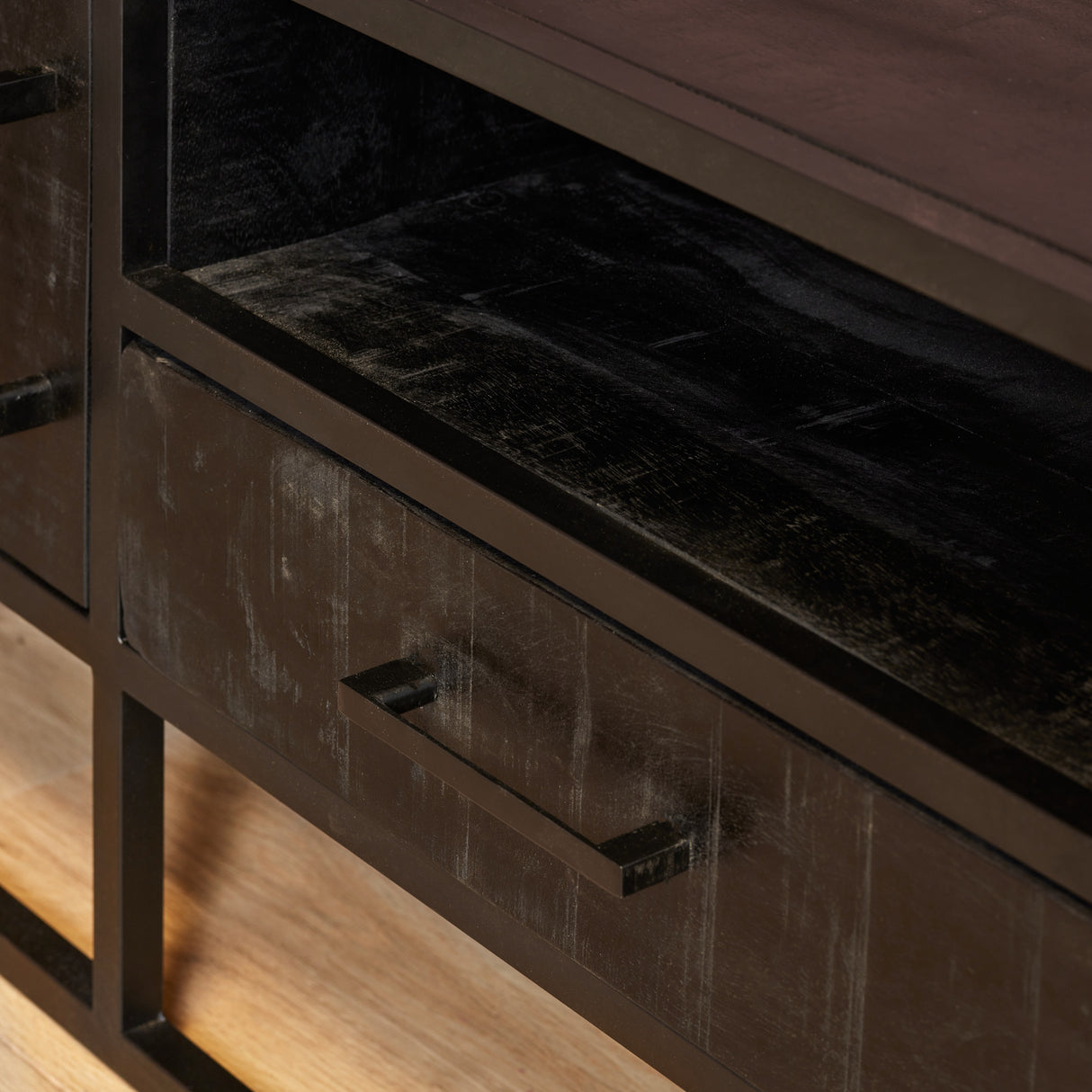 Tv-meubel - Zwart - Mangohout - 145 cm - 2 Deuren - 1 Lade