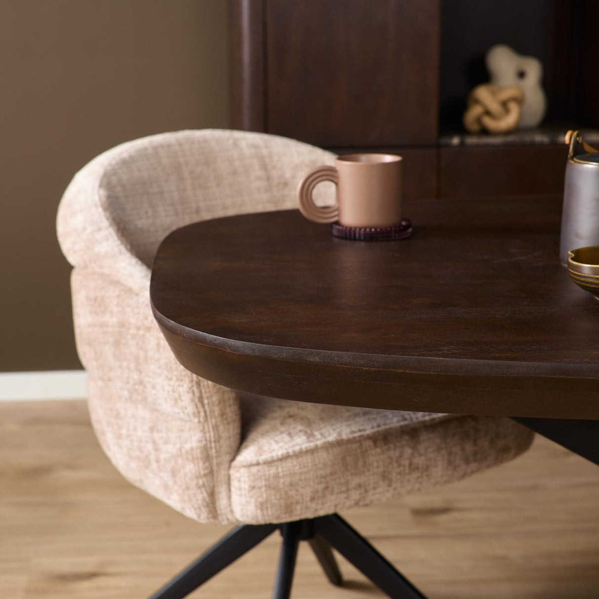 Eettafel Madison Brown | 160 cm | Deens Ovaal | Poot Black Starfurn