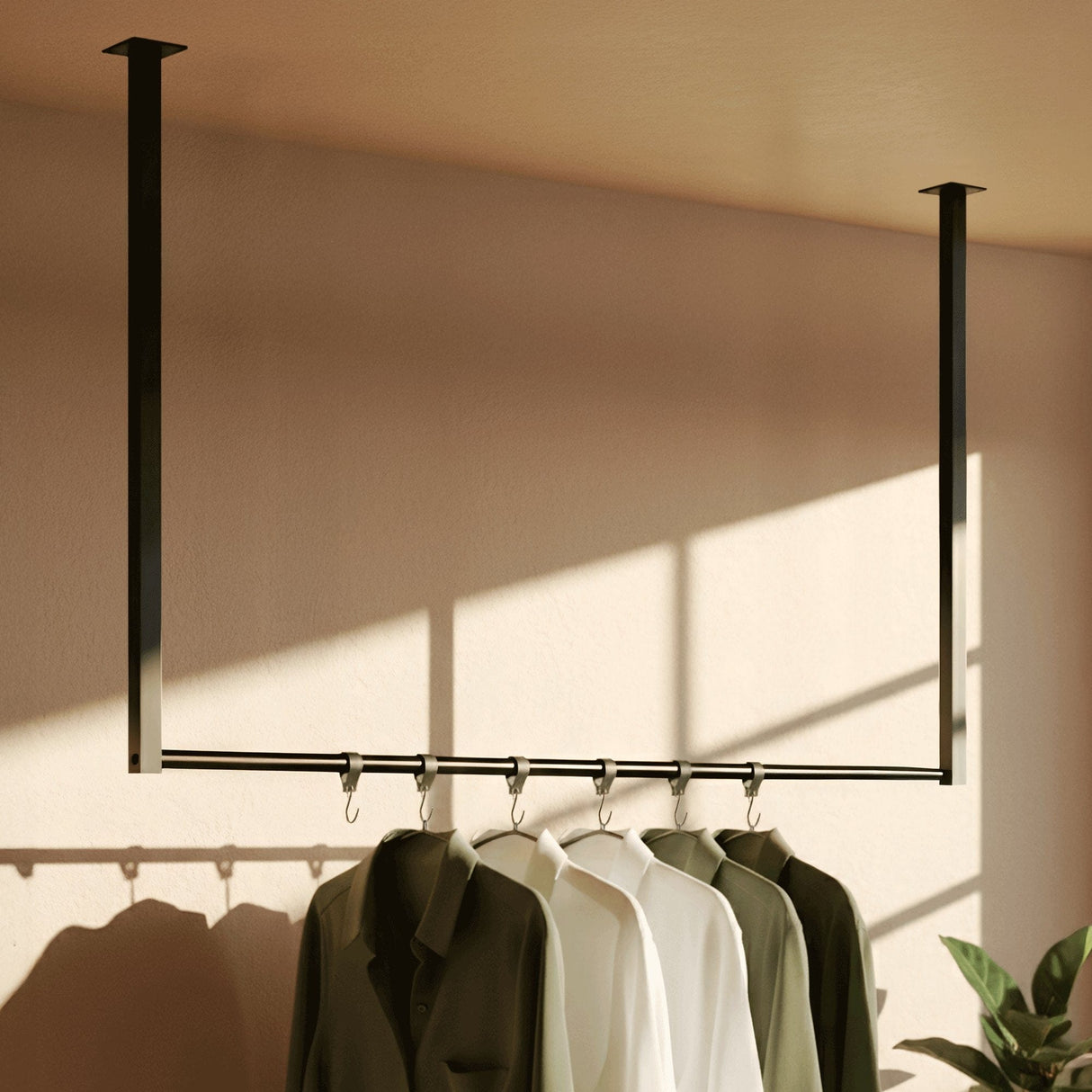 Kledingstang Fenton Zwart – Wand- en Plafondmontage – Metaal – Modern Design Kapstok Knuska