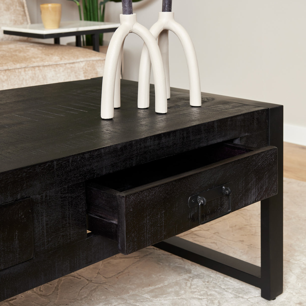 Salontafel - Zwart - Mangohout - Metaal - met 2 Lades - 120 cm