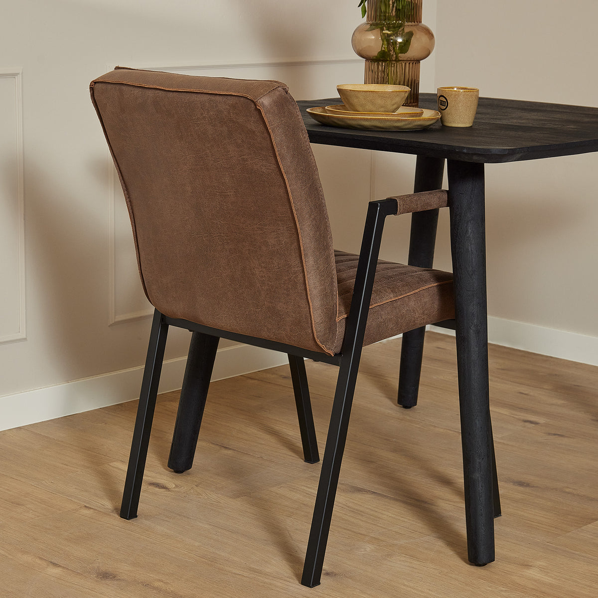 Eetkamerstoel Tivoli Bull | Brown | Met armleuning