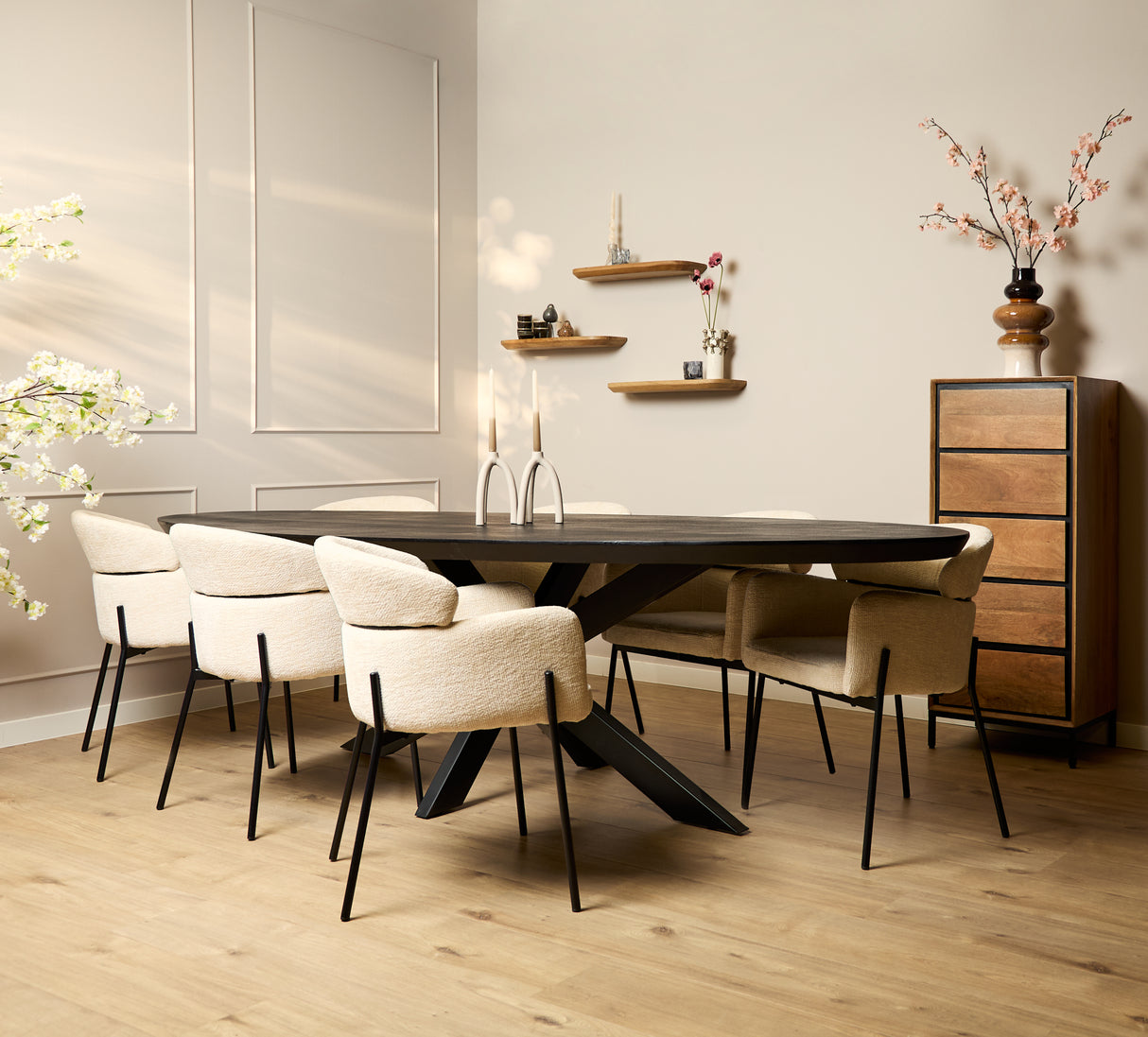 Ovale Eettafel Zwart Mangohout - 240 cm - Matrixpoot