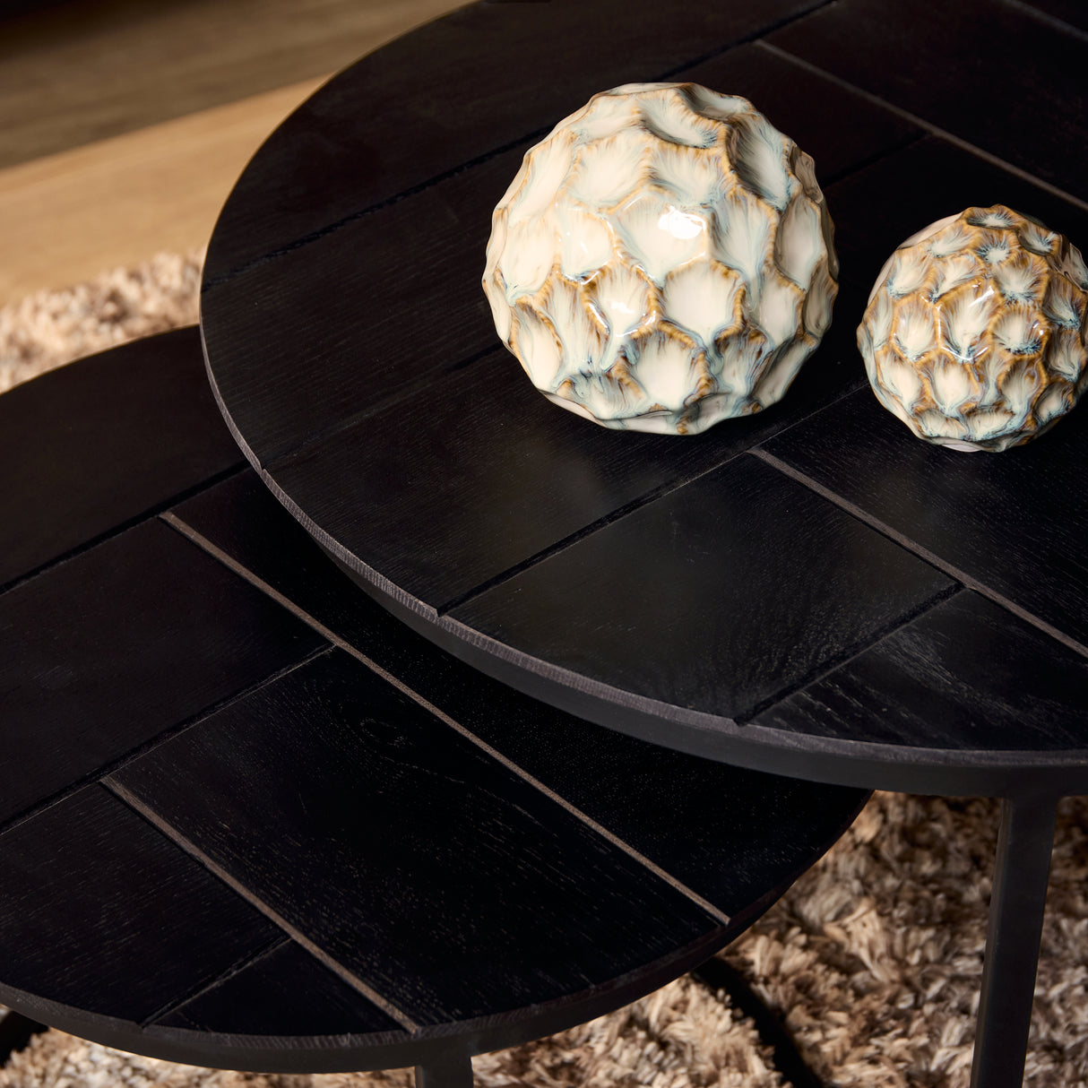 Ronde Salontafel Set Zwart Eikenhout - 70 cm & 50 cm - Zwart Metalen Onderstel