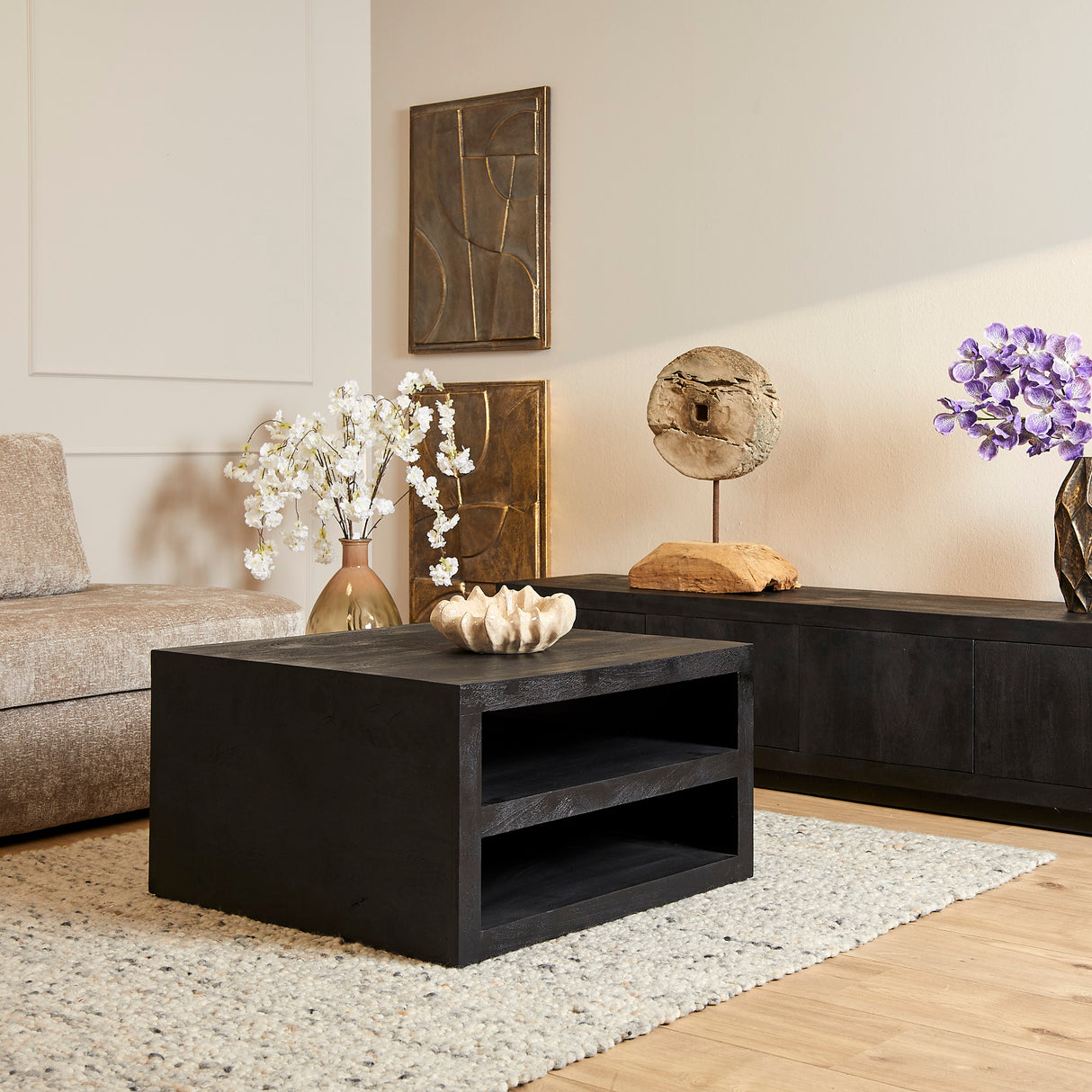 Vierkante Salontafel Zwart Mangohout - 80 cm - Modern Blokdesign met Dubbel Opbergvak