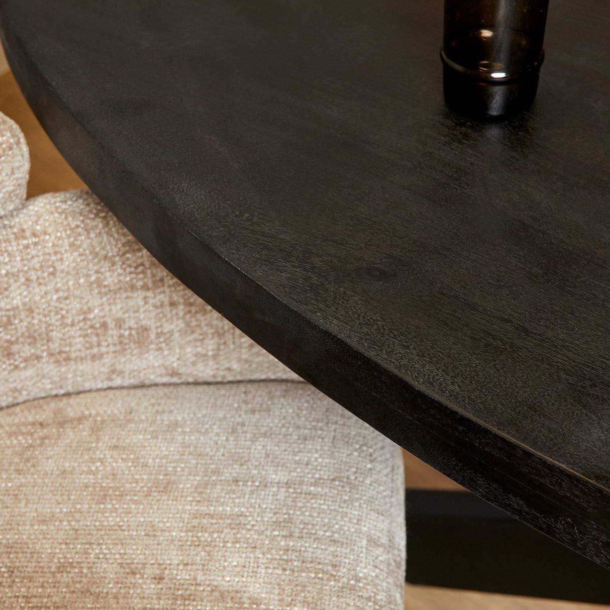 Eettafel - Zwart - Mangohout - Metaal - 160 cm - Ovaal