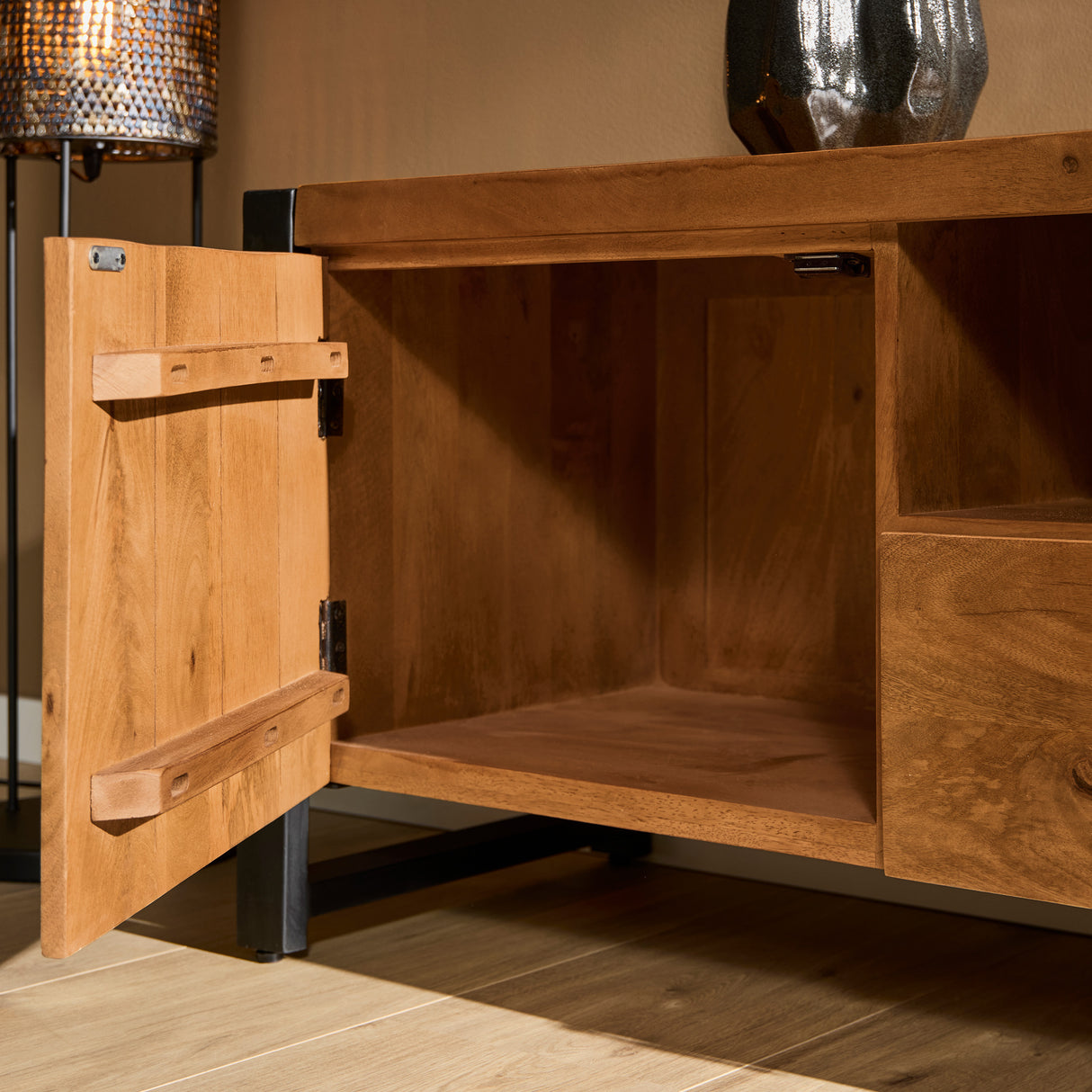 Tv-meubel - Mangohout - Metaal - met Deur en Open vak - 110 cm