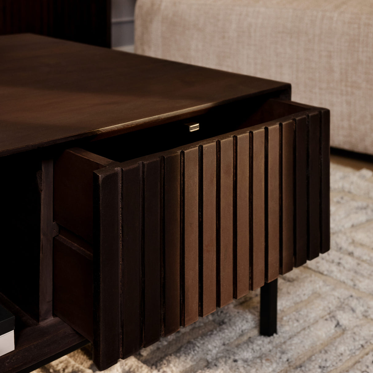 Vierkante Salontafel - Bruin Mangohout - 80 x 80 cm - Lattenpatroon - 2 Lades & Open Vak