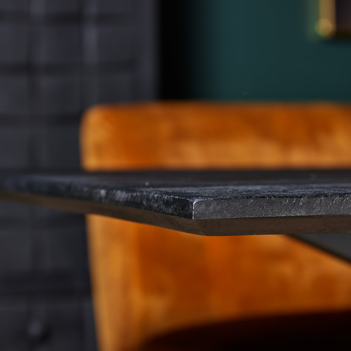 Industriële Eettafel - Zwart Mangohout - 160 cm - Matrixpoot