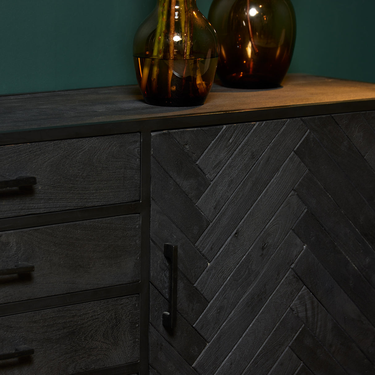 Dressoir - Zwart Mangohout met Visgraat - 210x45 cm - 2 Deuren & 4 Laden