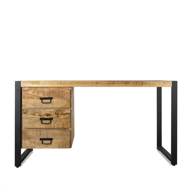 Bureau Britt met Laden Benoa