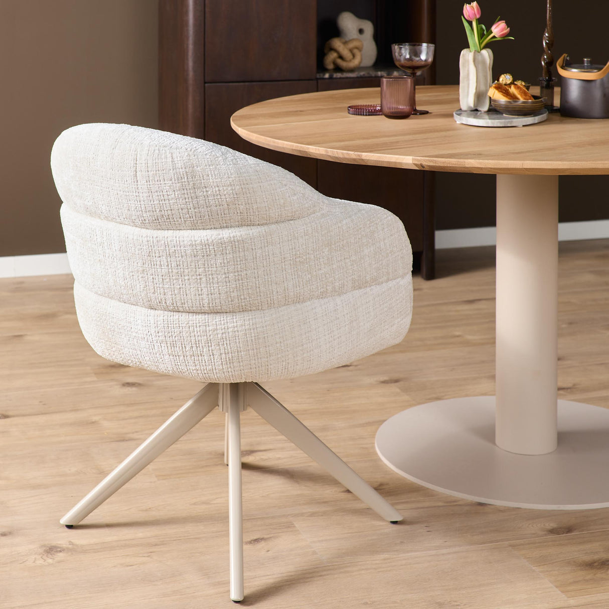 Eetkamerstoel Bella | Off White | Poot Sand | Met armleuning Starfurn