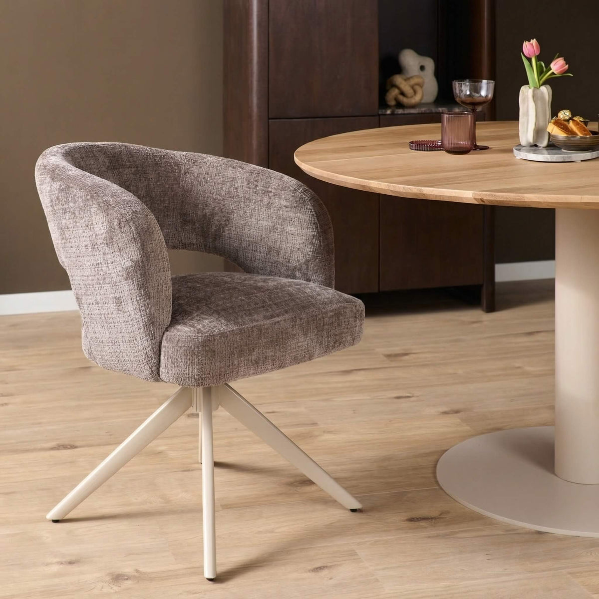 Eetkamerstoel Demi | Clay | Poot Sand | Met armleuning Starfurn